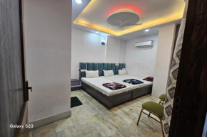 The Fazar Residency Near Hazrat Nizamuddin Dargah